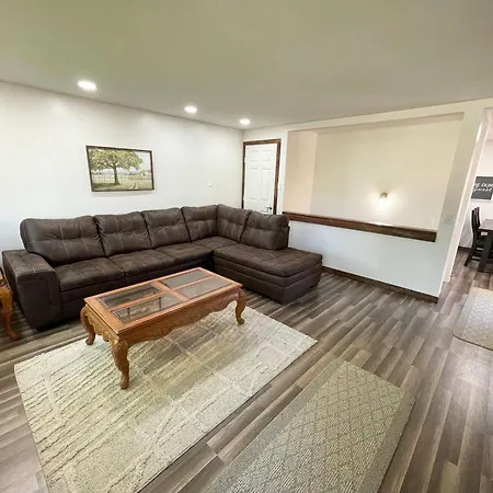 Comfortable Gonzaga Unit Close To Downtown Spokane